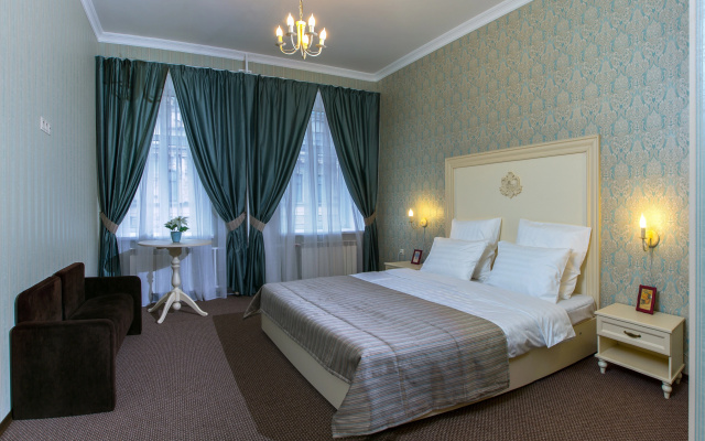 Rich Hotel