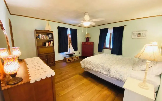 Bayard Avenue 1603