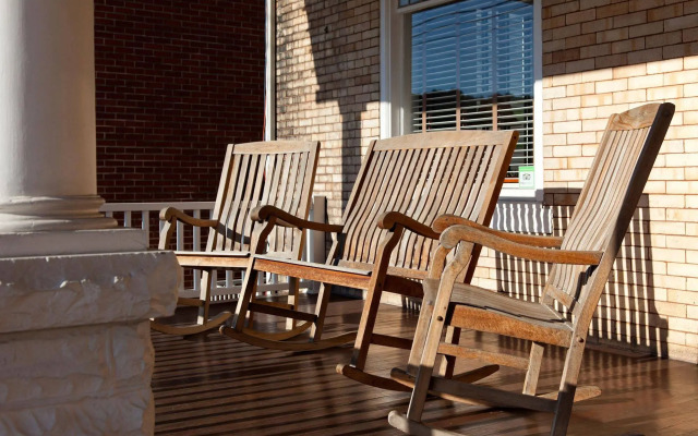 The Guest House Inn on Courthouse Square