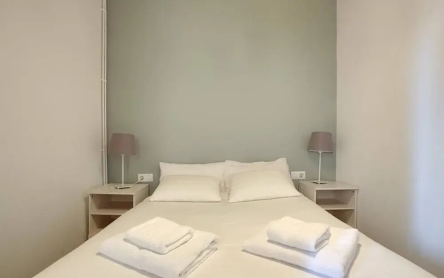 Amazing 3 Bedroom Apartment With Balcony in Lesseps