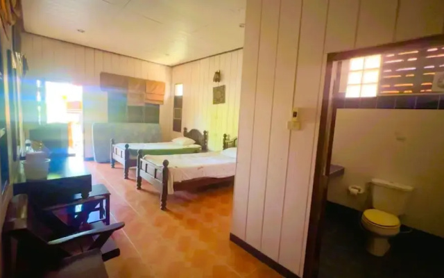 OYO 75597 The Tewsone Resort