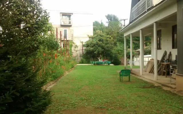 House on Markoz Achareli