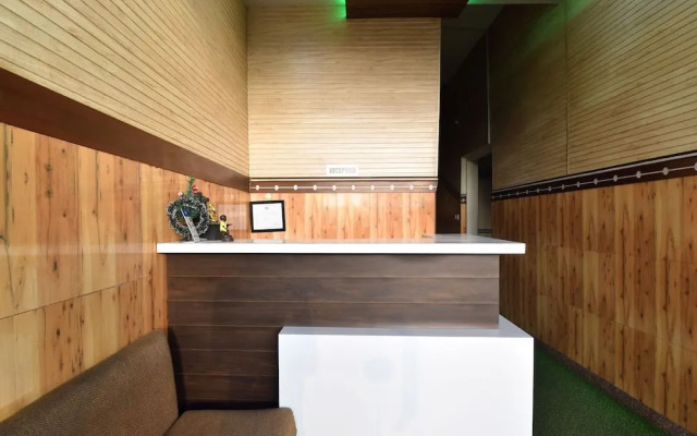 Oyo 28322 Hotel Paradise