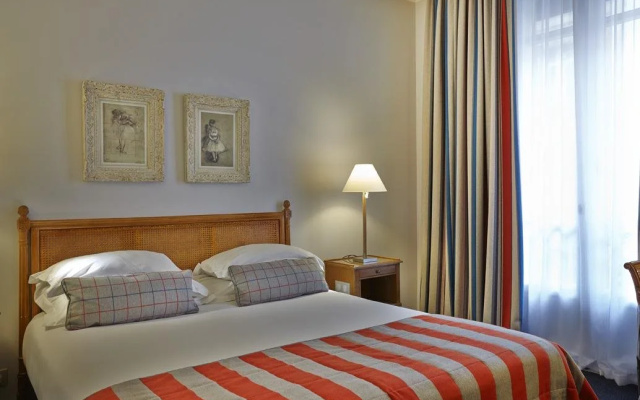 Royal Hotel