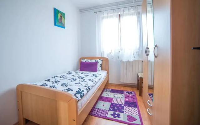 Apartment Maružini 76