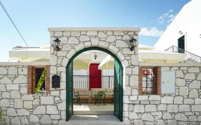 POM Alaçatı Boutique Otel