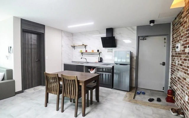 Geojedo Wahyeon Beach Pension