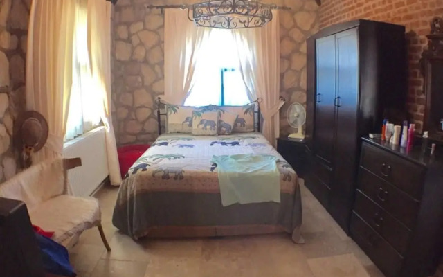 Tas Konak