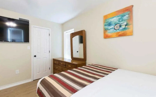 Saida IV Condominium 501