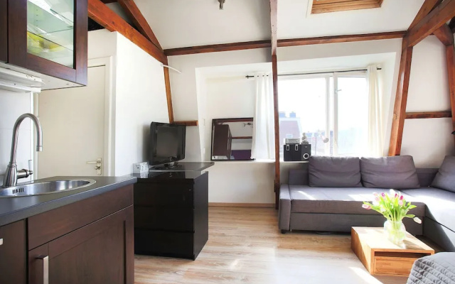 Cozy Comfortable Studio At The Canals