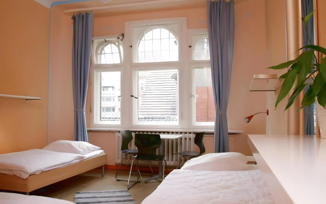 Three Little Pigs Hostel Berlin