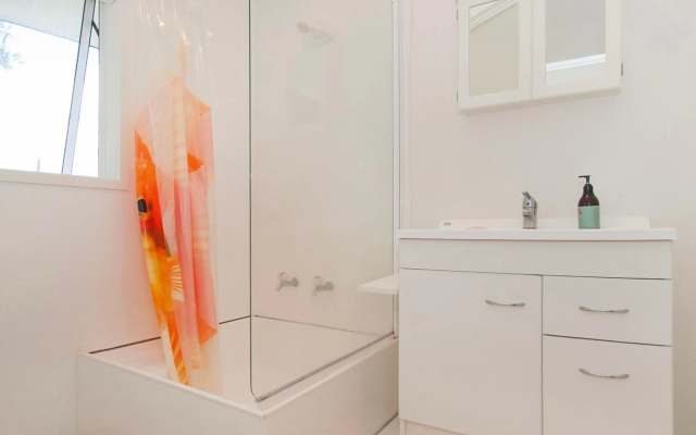 Perfect on Pleasant - Pauanui Holiday Home