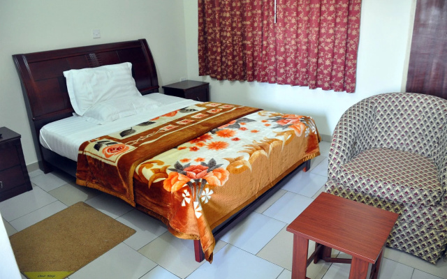 Oscarpak Royal Hotel