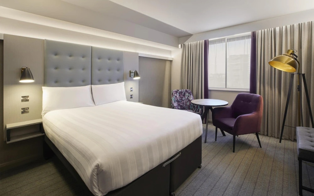 Premier Inn Stoke/Trentham Gardens