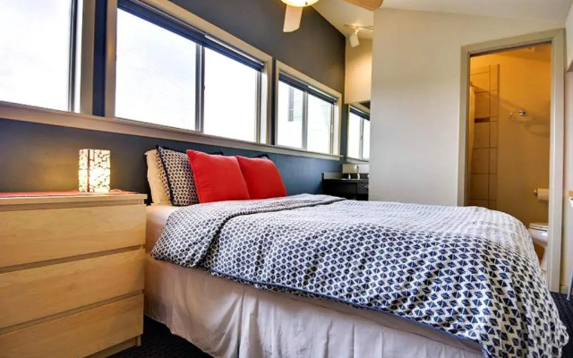 Barton Hills Condominiums