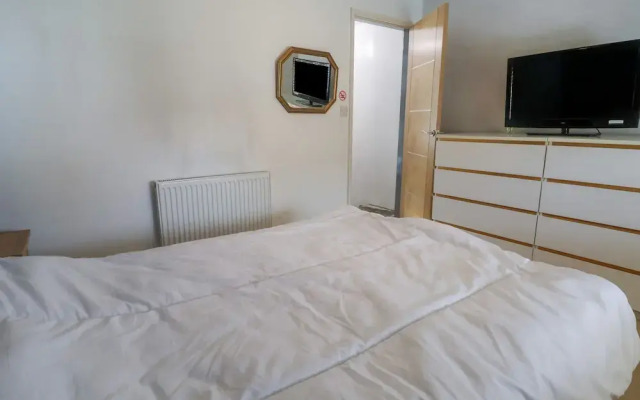 3 Abergele Terrace