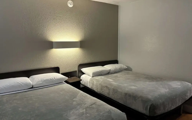 Motel 6 Pensacola, FL - Airport West