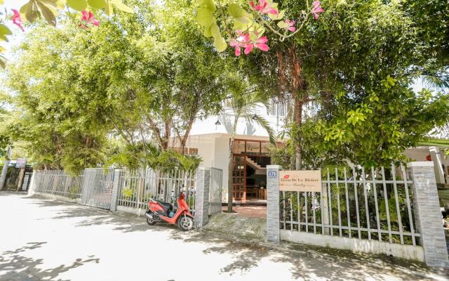 Bisou De La Riviere - Hostel вид на фасад