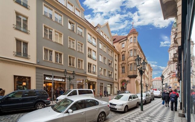 Merchant's Avenue Hotel вид на фасад