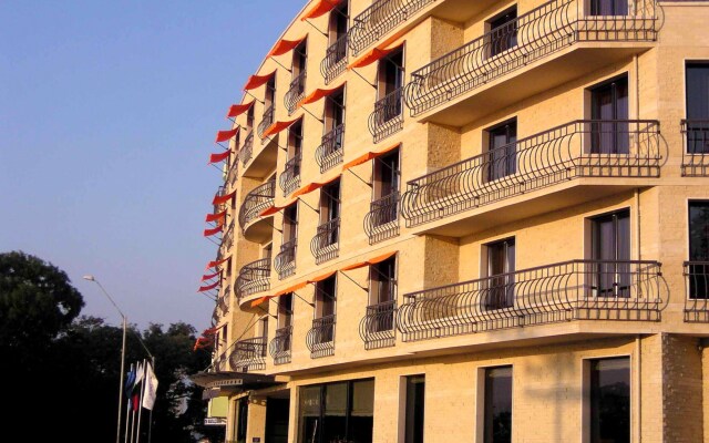 Panorama Hotel вид на фасад