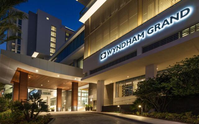 Отель Wyndham Grand Clearwater Beach вид на фасад
