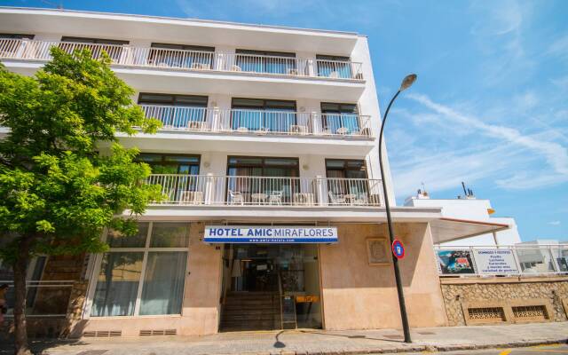 Hotel Amic Miraflores вид на фасад