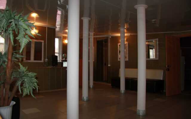 Hotel Puteshestvennik вид на фасад