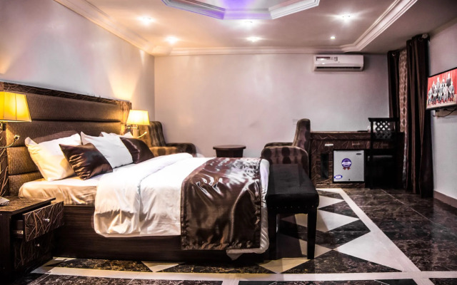 E-Suite Hotel
