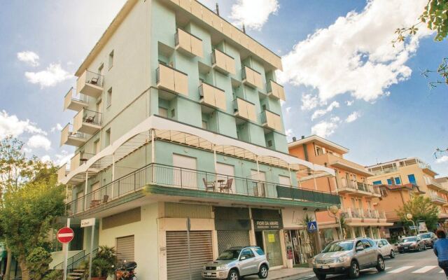 Отель Residence Doral Римини вид на фасад