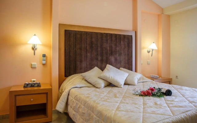 Hotel Serenity Tolo