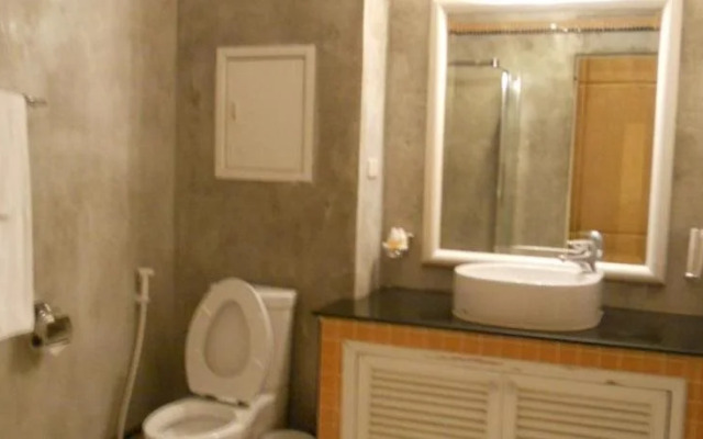 Strand Inn Hotel
