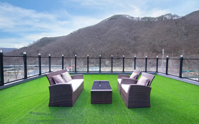 Milyang Ajour Kids Poolvilla