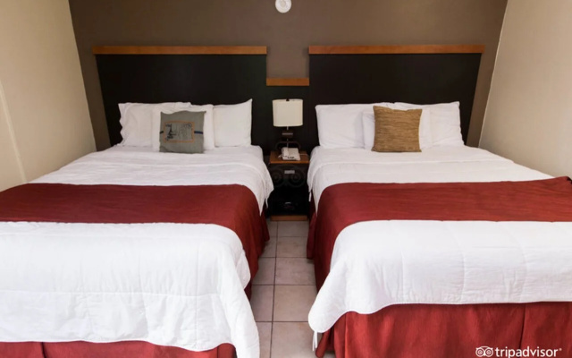 Le Consulat, an Ascend Hotel Collection Member