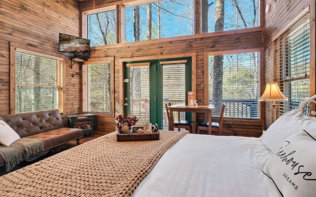 Rivers Edge Treehouses