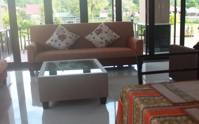 Saranya River House