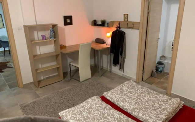 A6 Apartment