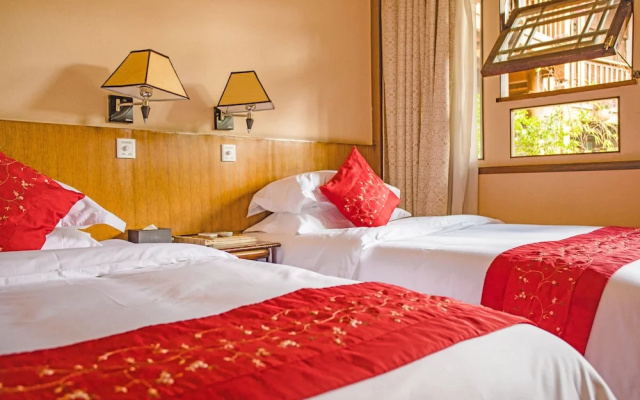 Lijiang Zen Garden Hotel (Wuyi Yard)