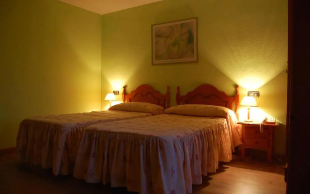 Hotel Los Duques