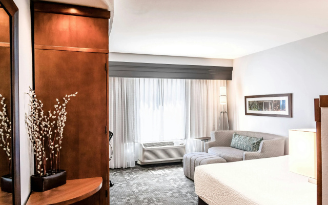 Courtyard by Marriott New Braunfels River Village