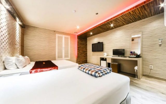 Madoka Motel