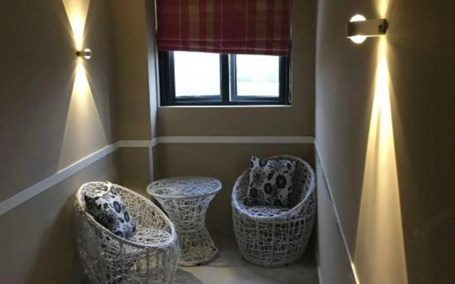 100 Inns & Hotel (Shanghai Fengjing Old Town)