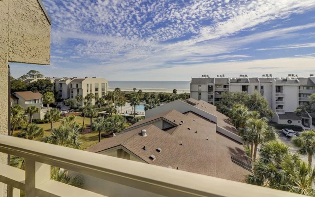Shorewood 539 by RedAwning
