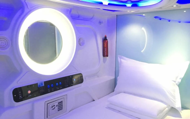 Man Time Capsule Hostel