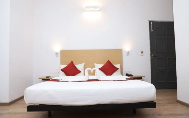 Hotel Aarkay Palace