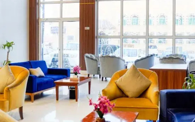 SMAYAH Hotel Suites