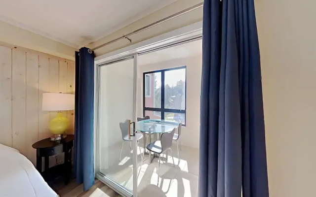 Nicely Remodeled 2 Bedrooms at 1849 Condos - Easy Access to Slopes!