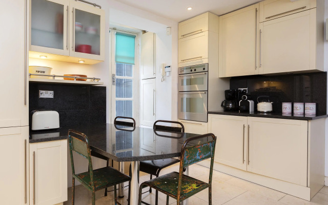 44a Palace Gardens Terrace