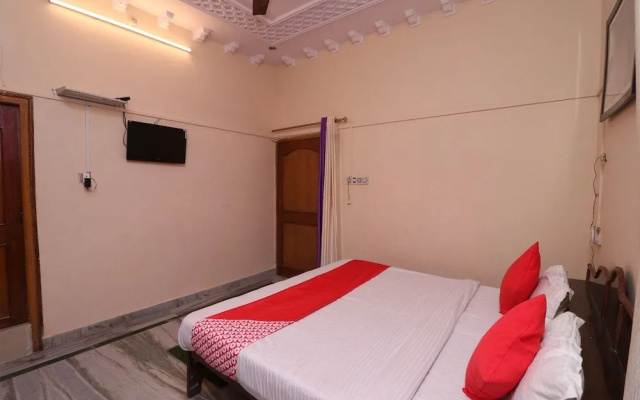 OYO 26582 Hotel Kings