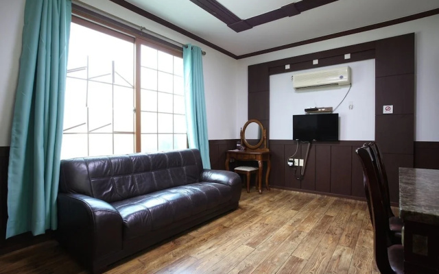 Anmyondo Pet Pension Dosirock