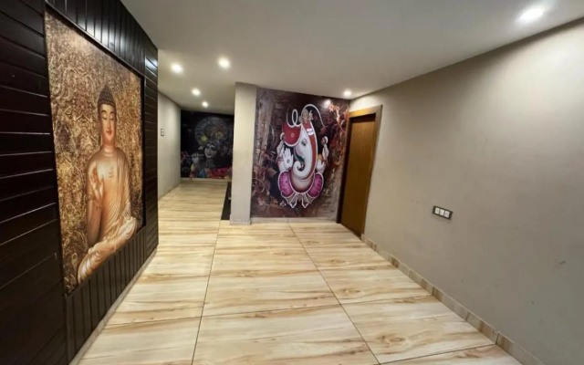 Hotel Green Leaf By T And M Hotels